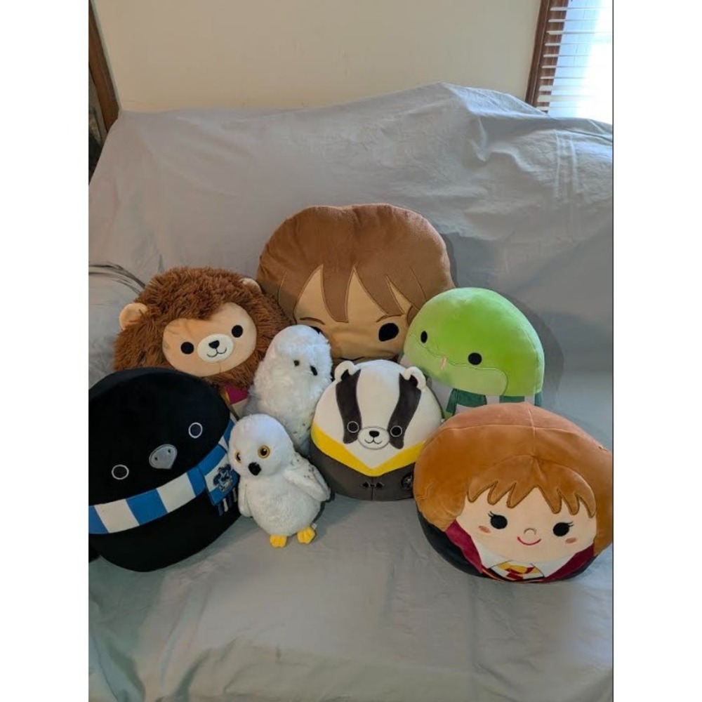 Harry Potter Plush Squishmallows 8pc Hogwarts house mascots 2 versions of Hedwig